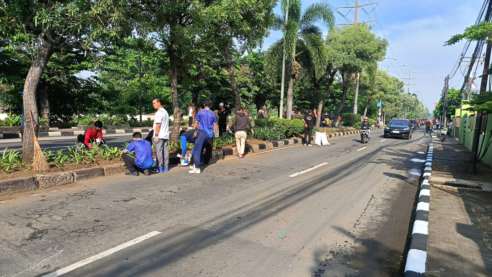 Kota Bekasi Gelar Aksi Kerja Bakti Massal untuk World Cleanup Day 2025